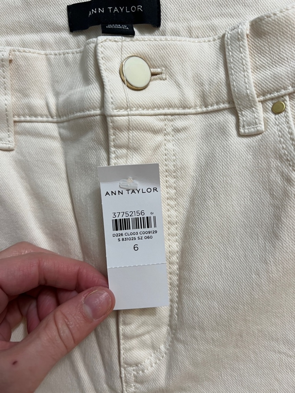 Ann Taylor Off-white Jeans size 6 - Picture 4 of 5